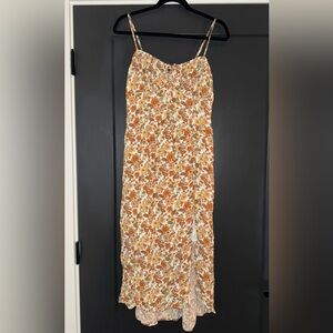 Hollister floral spaghetti midi dress